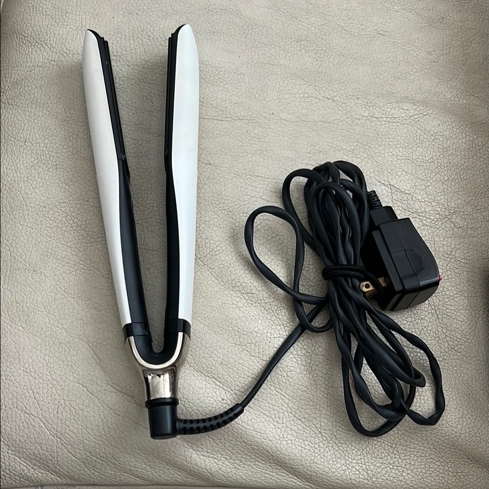 White and Black Hair Straightener